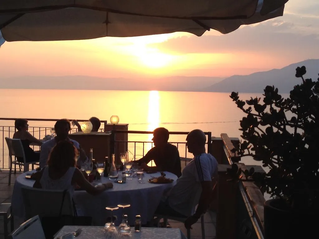 Stella Maris Hotel Camogli 3*,  Italy